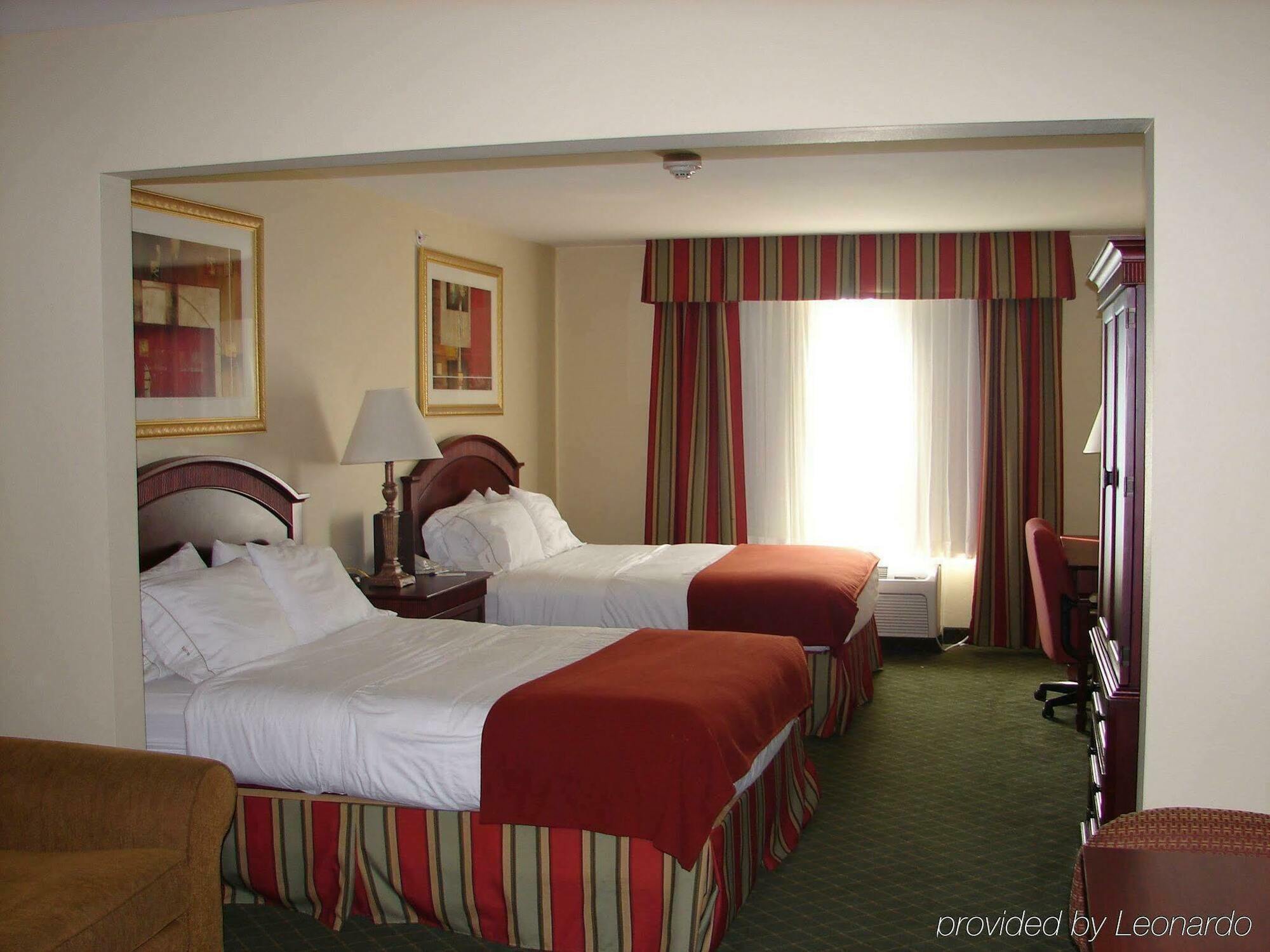 Holiday Inn Express Hotel & Suites Lexington-Downtown University, An Ihg Hotel Room photo