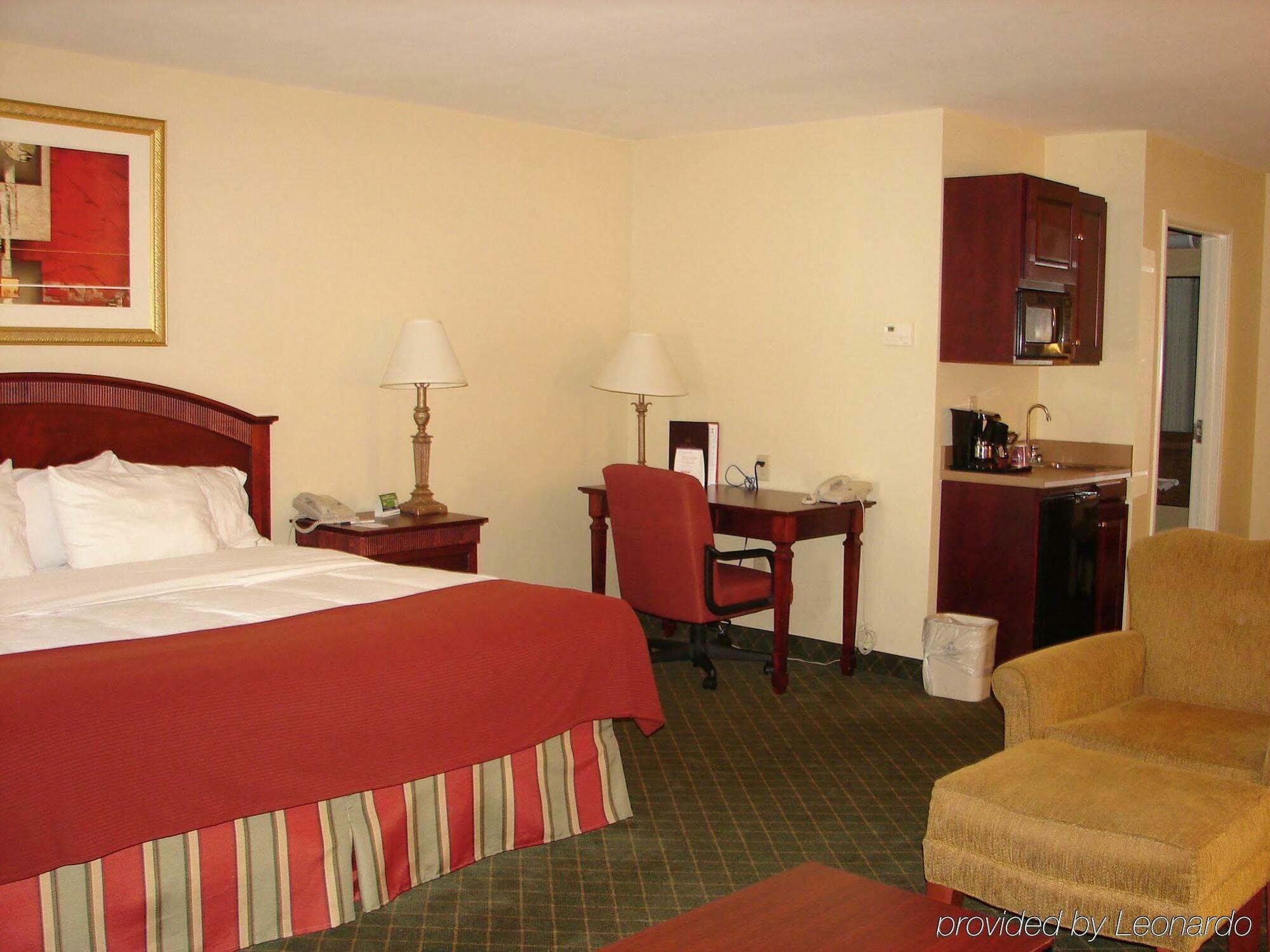 Holiday Inn Express Hotel & Suites Lexington-Downtown University, An Ihg Hotel Exterior photo